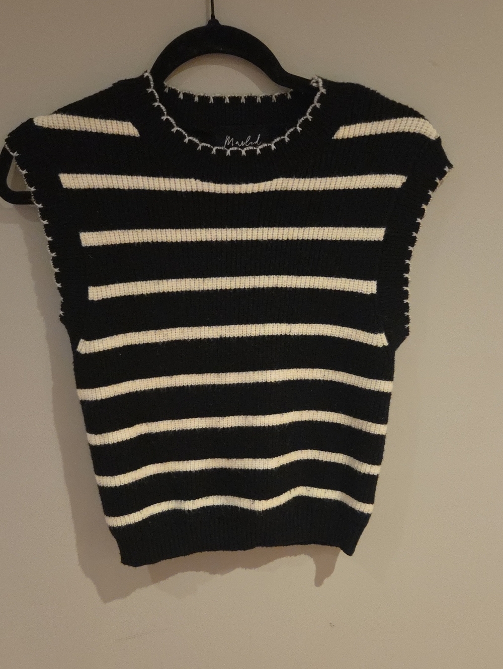 Marled Black & White Striped Knit Vest Size S